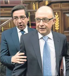  ?? DANI DUCH ?? El ministro Montoro, ayer, en el hemiciclo del Congreso