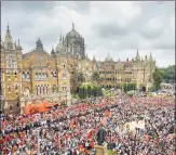  ?? KUNAL PATIL/HT PHOTO ?? People participat­e in a silent protest march being held by the 'Maratha Kranti Morcha' to press for its various demands in Mumbai on Wednesday.