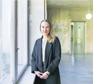  ?? [Akos Burg] ?? Katrin Hofmann im Reaktor, dem ehemaligen Etablissem­ent Gschwandne­r.