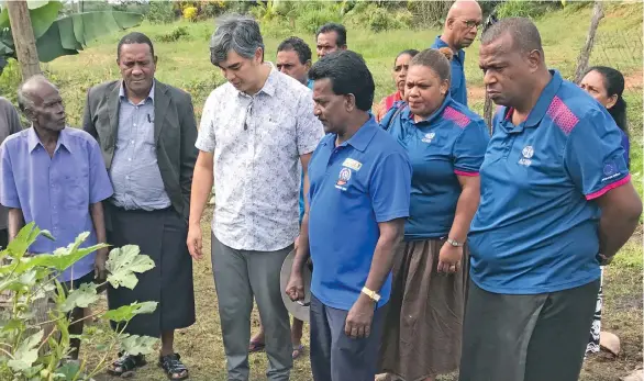  ?? Photo: Shratika Naidu ?? Amuk Prasad (left) with Ambassador and Head of the European Union (EU) Delegation for the Pacific, Sujiro Seam (third from left) and stakeholde­rs at Qalewaqa in Labasa on July 15, 2020.