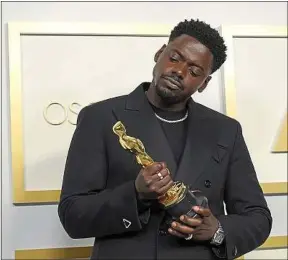  ??  ?? Daniel Kaluuya a été récompensé pour le rôle de Fred Hampton.