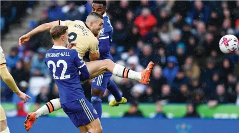  ?? /TWITTER CHELSEA. ?? Mateo Kovacic (centro) marcó el tercer gol del partido en la victoria del Chelsea sobre Leicester.