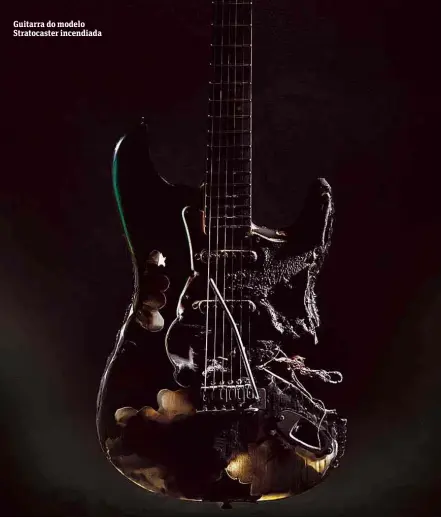  ?? Marvin Joseph/Washington Post ?? Guitarra do modelo Stratocast­er incendiada