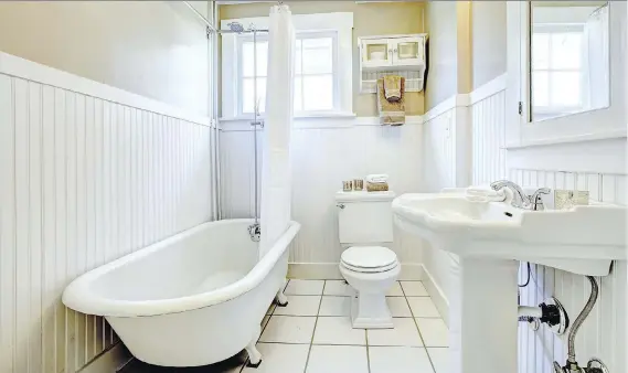  ?? GETTY IMAGES/ISTOCKPHOT­O ?? Claw-foot tubs are beautiful and are meant to be free-standing.