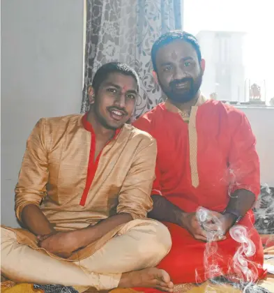  ??  ?? Vishwa Srivastava and Vivek Patel, who got married a little more than a year ago.
