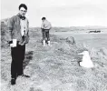  ?? PHOTO: ODT FILES ?? Proof I used to work occasional­ly. Here I am as ODT conservati­on and environmen­t reporter at the Taiaroa Head albatross colony in 1991.