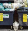  ?? Foto: dpa ?? Zehn sogenannte Duale Systeme organi sieren das Recycling.