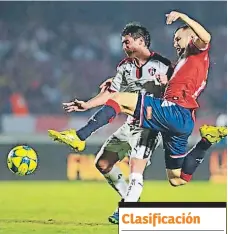  ??  ?? JUEGO. Atlas y Veracruz se verán las caras esta noche en el estadio Jalisco.