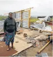  ?? Picture: ALAN EASON ?? SAD SCENE: Zoliswa Mqongwana at the ruins of her recently built shack in Mdantsane