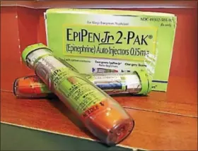  ?? CHRISTINE STUART — CTNEWSJUNK­IE ?? EpiPens are now only sold in two-packs and each pack typically costs around $600, up from $100 in 2009.