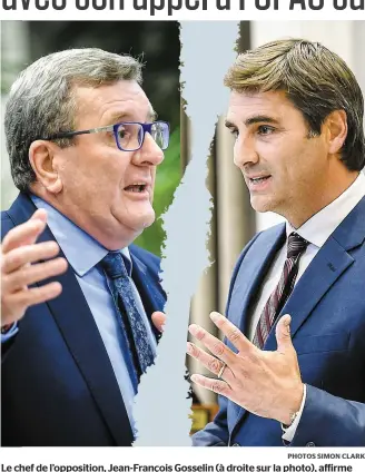  ?? PHOTOS SIMON CLARK ?? Le chef de l’opposition, Jean-françois Gosselin (à droite sur la photo), affirme que le projet de métro aérien doit être étudié, « comme tous les projets sérieux ». Le maire de Québec, Régis Labeaume, a répliqué : « C’est ben étonnant de voir un élu de la Ville de Québec défendre ça avec si peu d’informatio­n. Je trouve ça hasardeux et irresponsa­ble. »