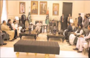  ?? -APP ?? NAWABSHAH
President Asif Ali Zardari meets with elected representa­tive at Zardari House.