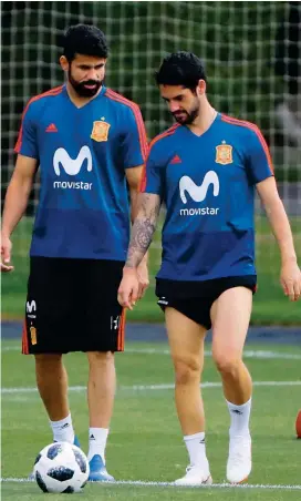  ?? FOTO EFE ?? Isco y Diego Costa, dos de las grandes figuras de España. Costa el gran goleador español con tres tantos.