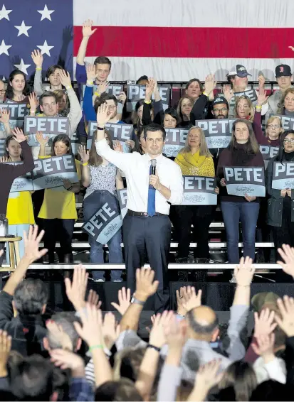  ??  ?? Pete Buttigieg hat nicht nur in New Hampshire, wo die Demokraten am Dienstag zu ihrer zweiten Vorwahl schritten, viele Fans. Sondern, so erzählt Norbert Darabos, wohl auch im Burgenland.