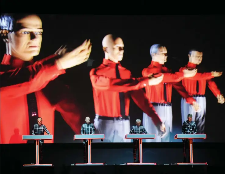  ?? Bild: Steffen Schmidt ?? Kraftwerk har under senare år uppträtt med en show som krävt 3D-glasögon för full effekt.