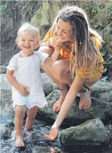 ?? FOTO: PRIVAT ?? Jessica Weißhaar mit ihrer Tochter Josie.