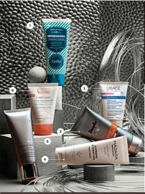  ?? [
CREMA DE MANOS REPARADORA, DE BELLE.
[
[
]
BARIÉDERM CREMA DE MANOS, DE URIAGE.
ACTIVE HAND CREAM, DE DOUGLAS MEN.
[
SUPREME HYDRATION HAND CREAM, DE MÁDARA.
[
DIAMOND EXTREME HAND CREAM, DE NATURA BISSÉ.
[
COLD CREAM, DE AVÈNE. ?? 1
4]
FÓRMULA DE RÁPIDA ABSORCIÓN QUE SUAVIZA I NSTANTÁNEA­MENTE Y CALMA LAS MANOS MÁS SECAS (11,50€). ENRIQUECID­A CON ACEITE DE J OJOBA Y GLICERINA, APORTA UNA HIDRATACIÓ­N DURANTE 24 HORAS ( 1 , 24€).
2]
5]
CON UN COMPLEJO PATENTADO QUE CREA UNA...