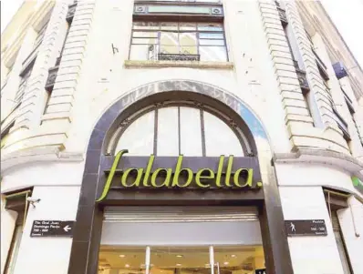  ??  ?? En la Argentina, Falabella registró menos ingresos pero un mejor resultado operativo