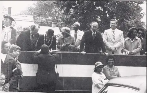  ?? Richard Platt / Contribute­d photo ?? First Baptist Church Pastor Rev. Charles D. Walker is joined by State. Rep. Gerald Stevens and Milford Mayor Joel Baldwin during a ceremony to honor Black soldiers in the American Revolution.