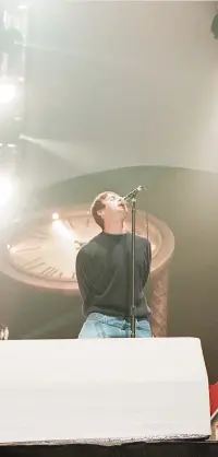  ?? ?? Oasis frontman Liam Gallagher performing at Newcastle Arena during their Be Here Now tour
