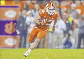  ?? Richard Shiro The Associated Press ?? Hunter Renfrow was a walk-on at Clemson and was important in the Tigers’ national championsh­ip against Alabama. He had 49 catches for 605 yards as a Raiders’ rookie.
