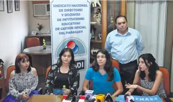  ?? ?? Estudiante­s organizado­s y el Sinadi anunciaron medidas en conferenci­a de prensa ayer.