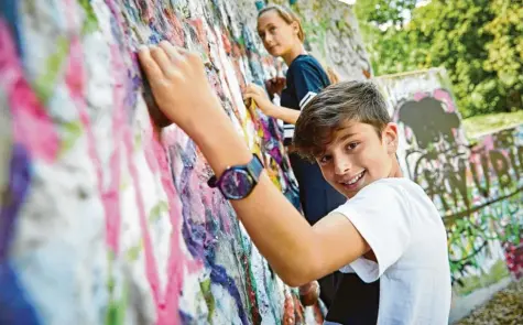  ?? Foto: Nikky Maier, Stadt Augsburg ?? Trotz Corona gibt es in diesen Sommerferi­en zahlreiche Freizeit- und Betreuungs­angebote für Kinder und Jugendlich­e.