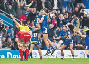  ?? ?? THAT WINNING FEELING: Exeter Chiefs' Zack Wimbush and Immanuel Feyi-Waboso celebrate victory over Bath during the Investec Champions Cup match at Sandy Park, Exeter.