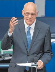 ?? FOTO: DPA ?? Eindringli­che Worte: Bundestags­präsident Norbert Lammert am Dienstag bei seiner letzten Rede im Plenum.