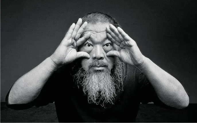  ?? FILMIN ?? El disidente y activista Ai Weiwei considera la industria cinematogr­áfica china como una de las más grandes del mundo y alerta, a través de su documental, de los peligros y censuras que esto puede suponer