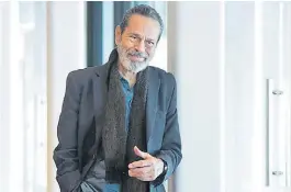  ??  ?? Leo Brouwer. “La guitarra es un instrument­o mágico”.