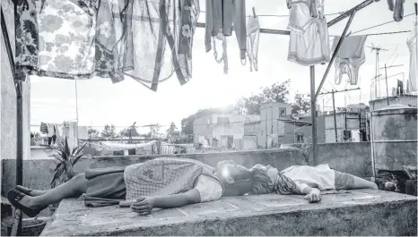  ?? FOTO: LABIENNALE ?? Roma heißt ein Stadtteil in Mexiko. Regisseur Alfonso Cuarón hat seinen Film danach benannt. In Venedig gewann er dafür den Goldenen Löwen. Doch um den von dem Streamingd­ienst Netflix produziert­en Film ist eine Diskussion entbrannt über die Zukunft des Kinos.