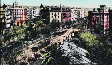  ??  ?? La plaza carecía de numeración y en 1883 recibió el nombre del obispo recién fallecido