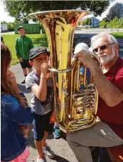  ?? Fotos: Carina Weser ?? Wer mit der Tuba einen Ton erzeugen konnte, sammelte Zu satzpunkte.