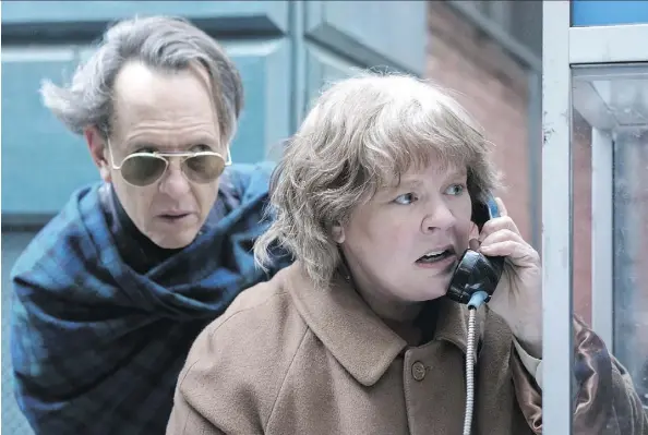  ?? FOX SEARCHLIGH­T PICTURES ?? Richard E. Grant and Melissa McCarthy enjoy wicked good chemistry Can You Ever Forgive Me?, based on a true story.