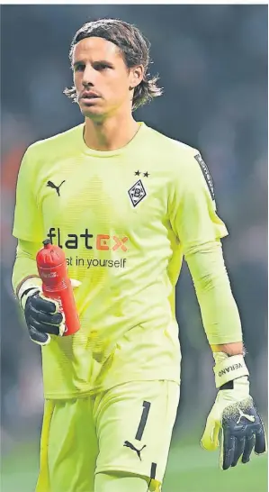  ?? FOTO: CARMEN JASPERSEN/DPA ?? Yann Sommer wechselt von Borussia Mönchengla­dbach zum FC Bayern und ist ein Gewinner des Deals.