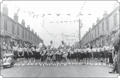  ??  ?? Children in Dibble Road, Smethwick, celebrate the Queen’s coronation in 1953