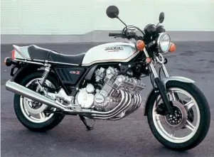  ??  ?? One of the CBX prototypes at the Suzuka press launch in December 1977.