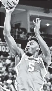  ?? AP ?? DUCK’S ROAST:Oregon’s Jermaine Couisnard scored a career-high 40 points as the Ducks kept sixthseede­d South Carolina at bay Thursday in Pittsburgh.