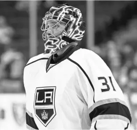  ?? BRAD REMPEL, USA TODAY SPORTS ?? New Kings goalie Ben Bishop warms up before Monday’s game.