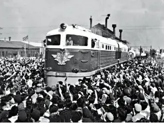  ??  ?? September 1958: A 4,000-hp diesel locomotive manufactur­ed by Dalian Locomotive and Rolling Stock Factory.