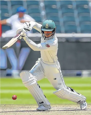  ?? Picture: GORDON ARONS/GALLO IMAGES ?? BATTING LESSON: SA’s Quinton de Kock puts away a classy boundary during his century knock on day three of the third Test against Pakistan at the Wanderers Stadium in Johannesbu­rg on Sunday