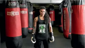  ?? CHRIS SKELTON/STUFF ?? Geovana Peres has trained hard for her WBO world title defence.