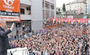  ??  ?? ► Erdogan durante un discurso ayer en la ciudad costera de Rize.