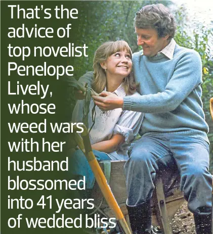  ??  ?? Green fingers: Barbara (Felicity Kendal) and Tom Good (Richard Briers) in TV’s The Good Life