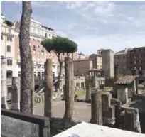  ??  ?? Plaza.Área sacra del Largo Argentina, en Roma.