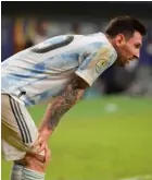  ?? AFP ?? El capitán Lionel Messi fue la figura del juego ante Uruguay, anoche en Brasil.