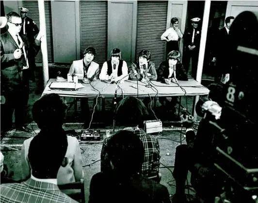  ?? CHUCK BOYD U-T ?? The San Diego press corps meets The Beatles at Balboa Stadium on Aug. 28, 1965.