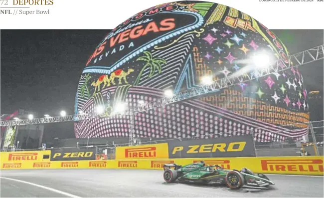  ?? // AFP ?? El Aston Martin de Lance Strol, en noviembre de 2023 durante el Gran Premio de Fórmula 1 en Las Vegas