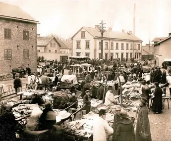  ?? BILD: KNUT KJELLMAN ?? Gamla torget runt 1920.